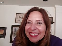 Stygg amerikansk mamma leker med sig själv